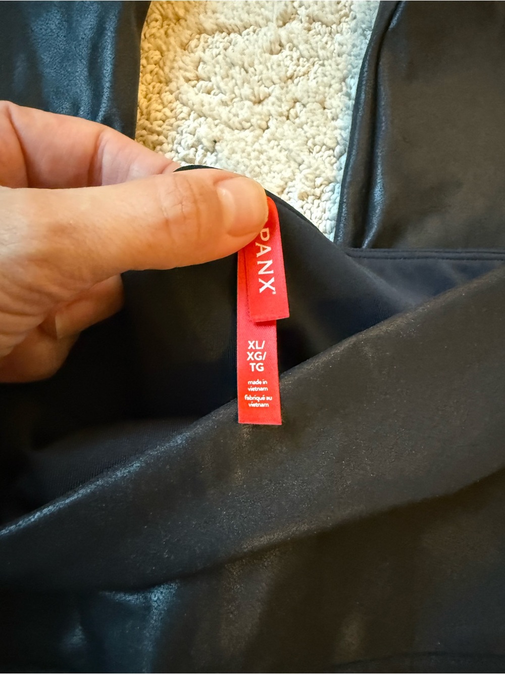 Spanx faux leather leggings black XL - Picture 4 of 5